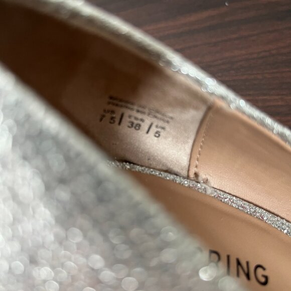 Call it Spring Women's Sparkly Silver Shimmery Pumps Heels Size 7.5 - Picture 6 of 9